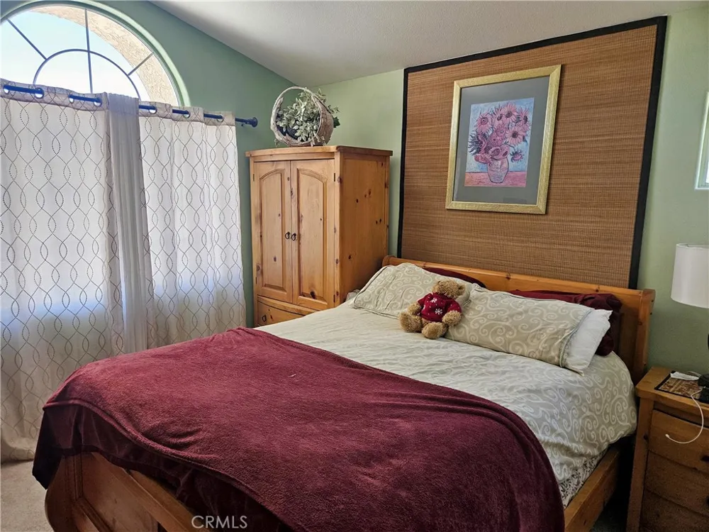 6044 Catalina Palmdale, CA 93552