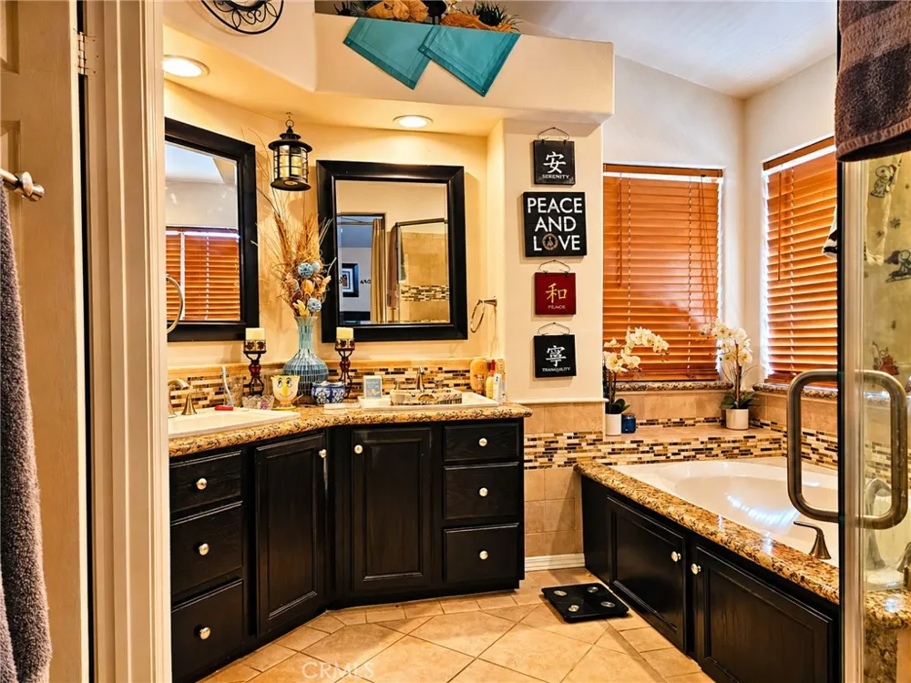 6044 Catalina Palmdale, CA 93552