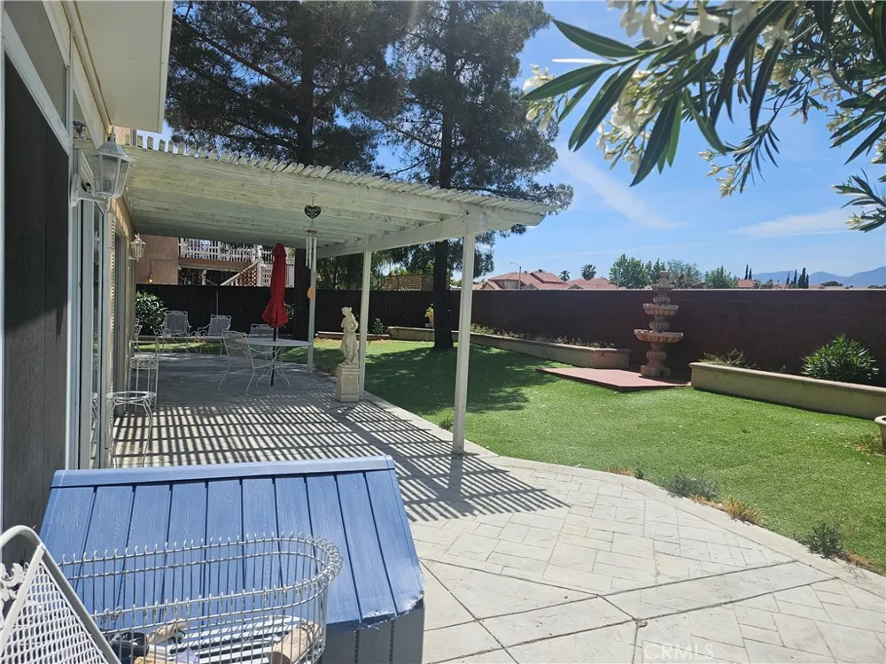 6044 Catalina Palmdale, CA 93552