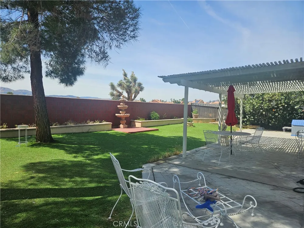 6044 Catalina Palmdale, CA 93552