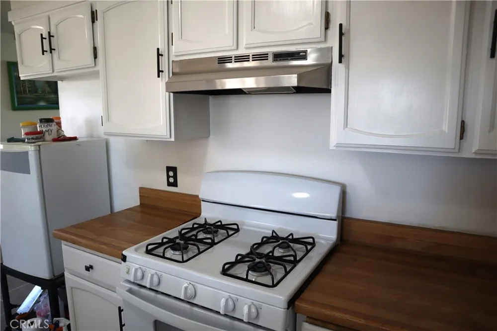 12429 Sierra View Boron, CA 93516