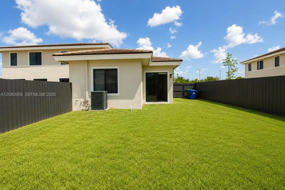 19428 SW 125th Ave #C Miami, FL 33177