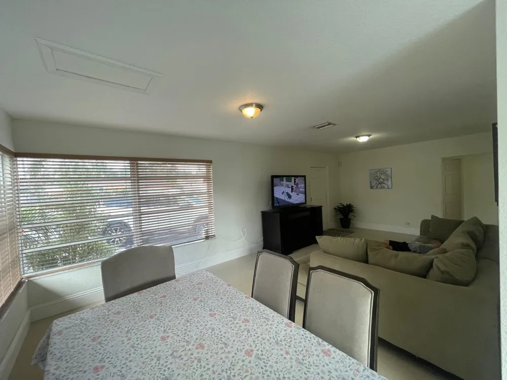 6456 Custer Street Hollywood, FL 33024