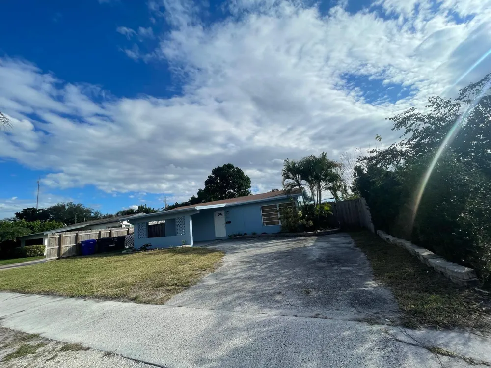 6456 Custer Street Hollywood, FL 33024
