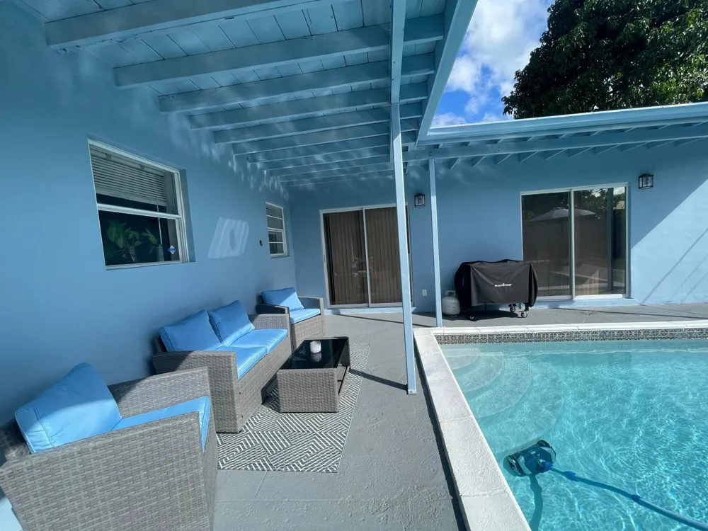 6456 Custer Street Hollywood, FL 33024