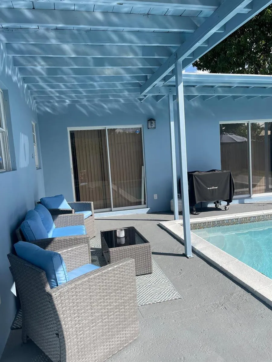 6456 Custer Street Hollywood, FL 33024