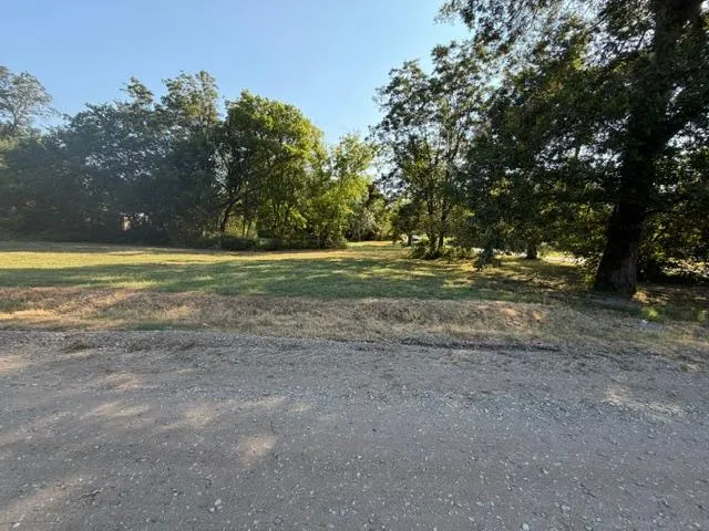 204 Plum Holdenville, OK 74848