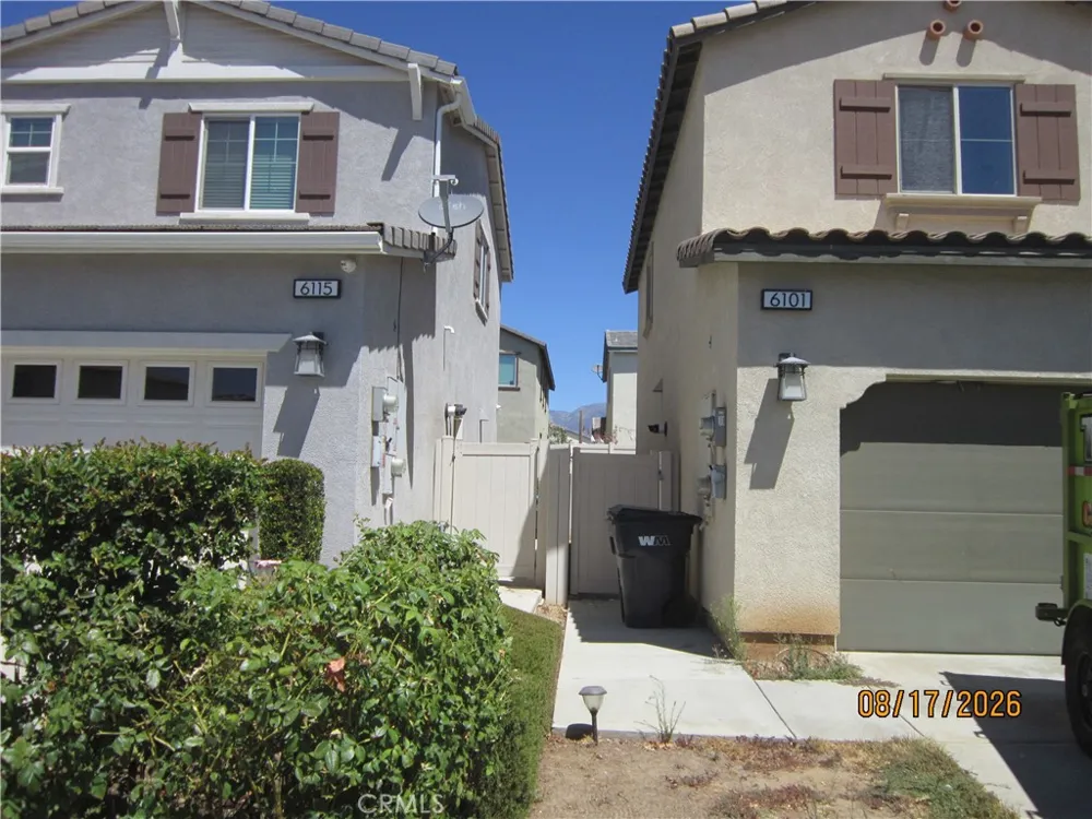6101 Mariposa Banning, CA 92220