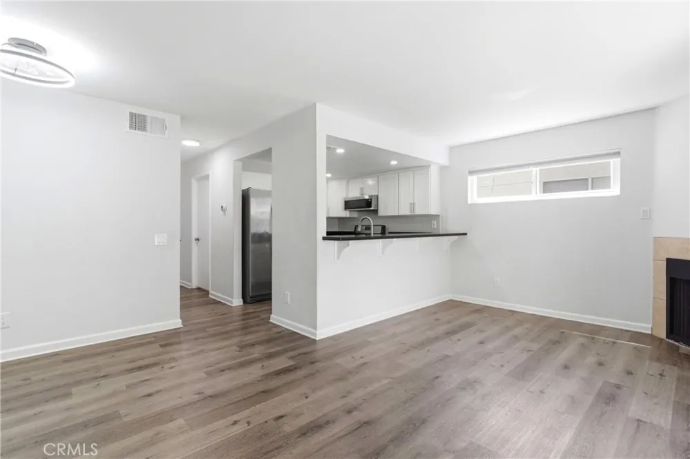 18209 Sierra Highway #30 Canyon Country, CA 91351