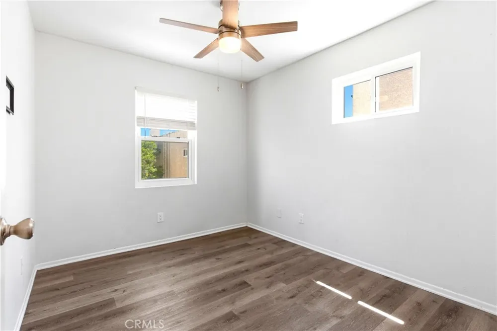 18209 Sierra Highway #30 Canyon Country, CA 91351