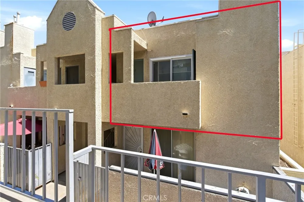 18209 Sierra Highway #30 Canyon Country, CA 91351