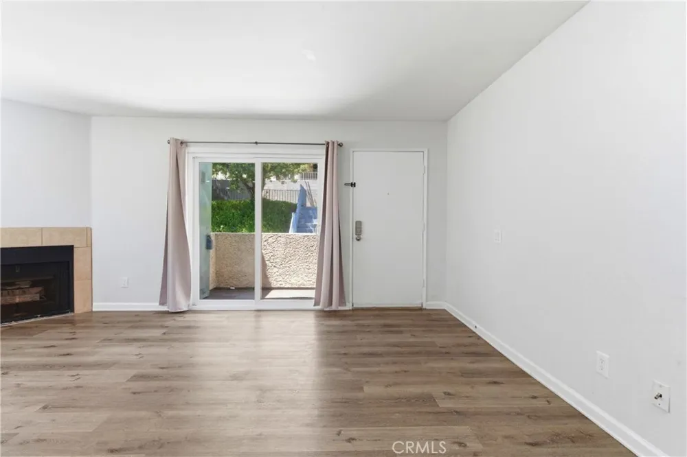 18209 Sierra Highway #30 Canyon Country, CA 91351