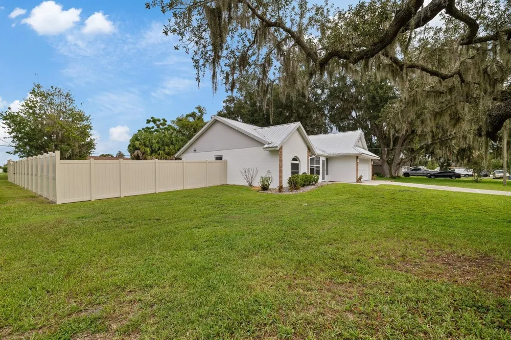 12630 MAGNOLIA STREET San Antonio, FL 33576