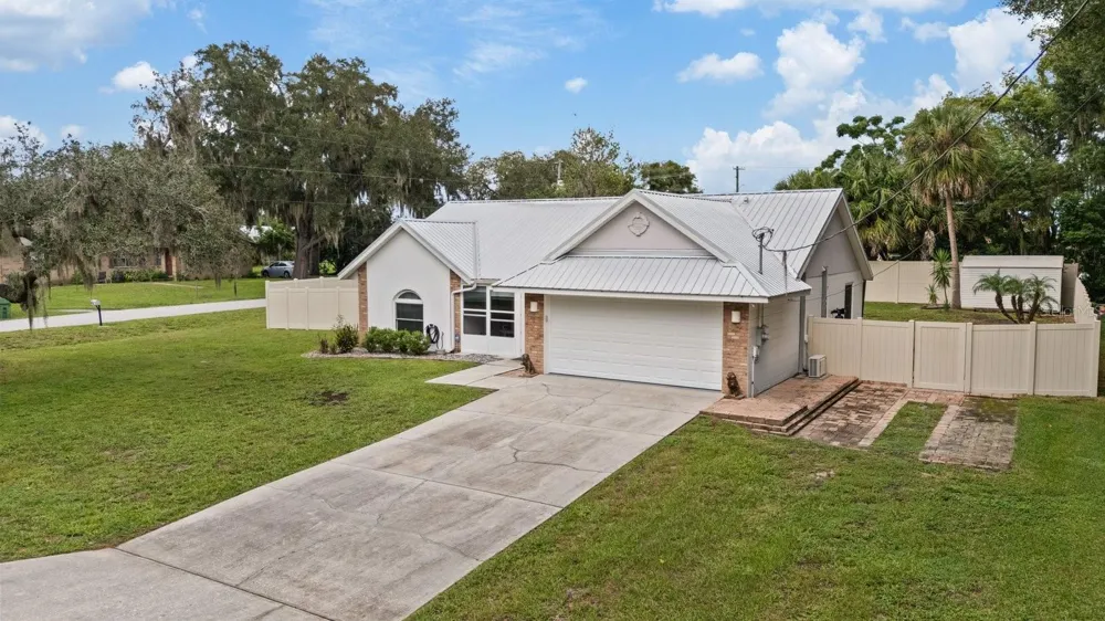 12630 MAGNOLIA STREET San Antonio, FL 33576