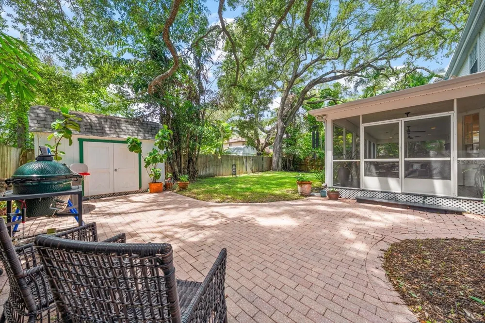 4615 S ESPERANZA AVENUE Tampa, FL 33611