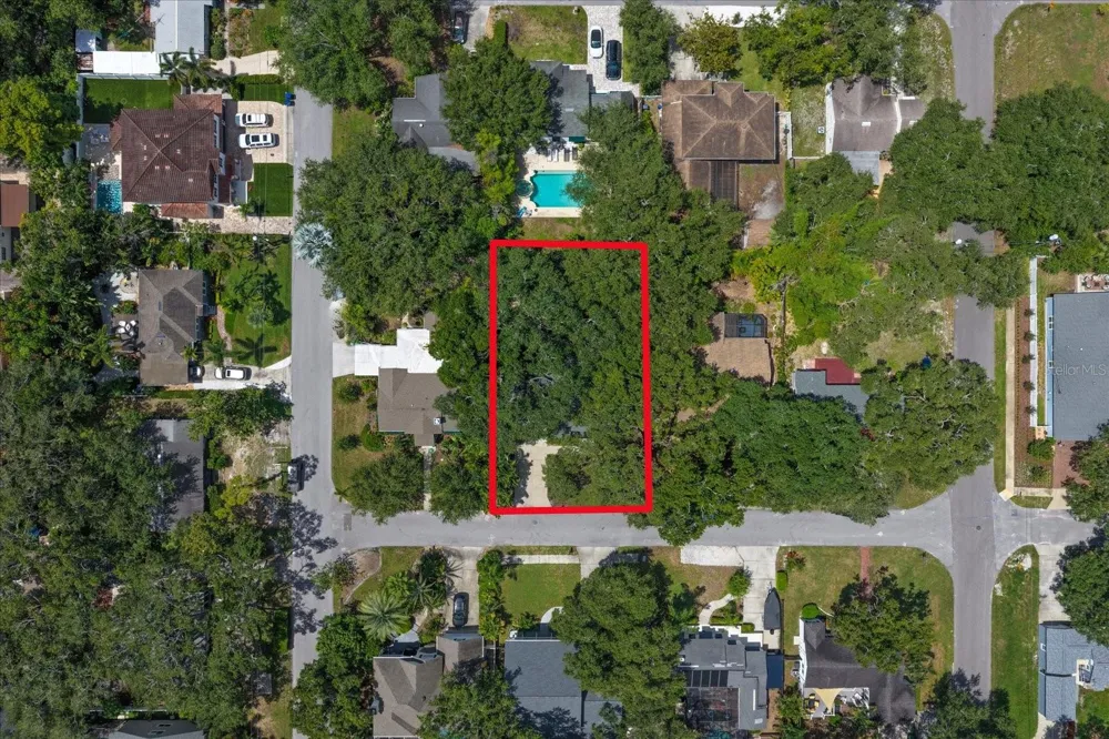 4615 S ESPERANZA AVENUE Tampa, FL 33611