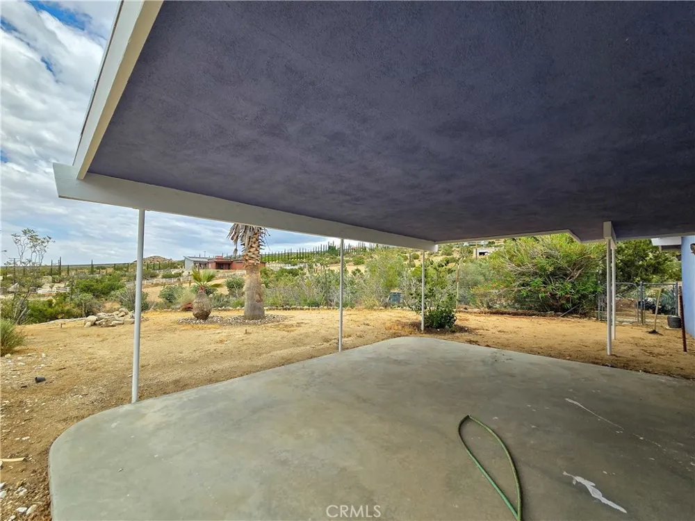 31611 157th E Llano, CA 93544