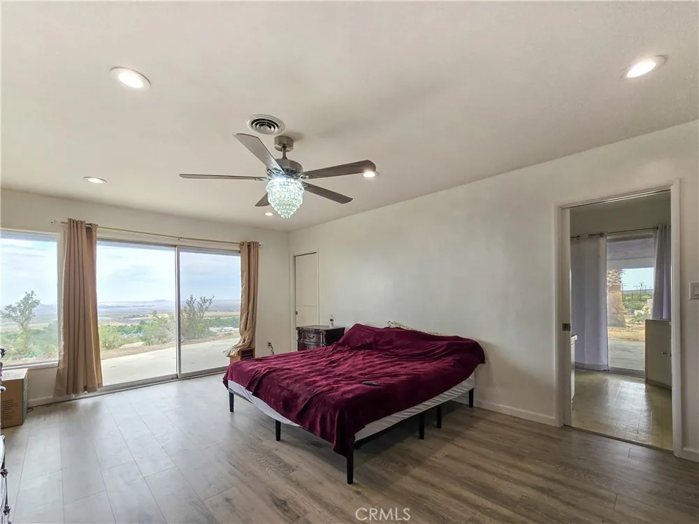 31611 157th E Llano, CA 93544