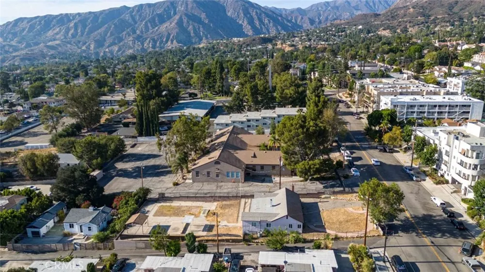 10267 Tujunga Canyon Boulevard Tujunga, CA 91042