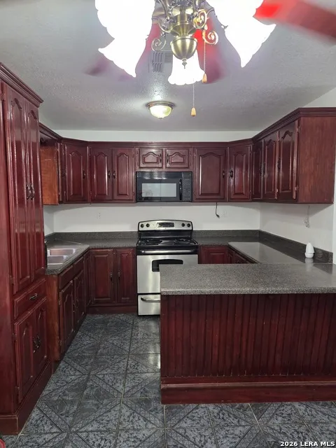 4152 Deer Run Eagle Pass, TX 78852
