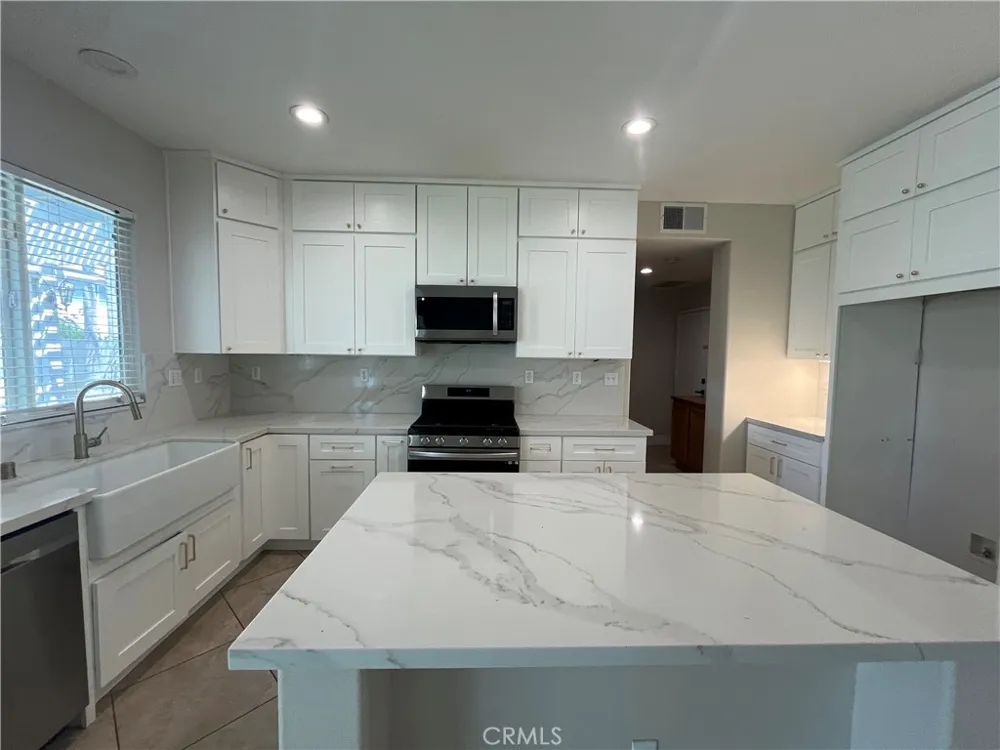 6795 Wells Springs Eastvale, CA 91752