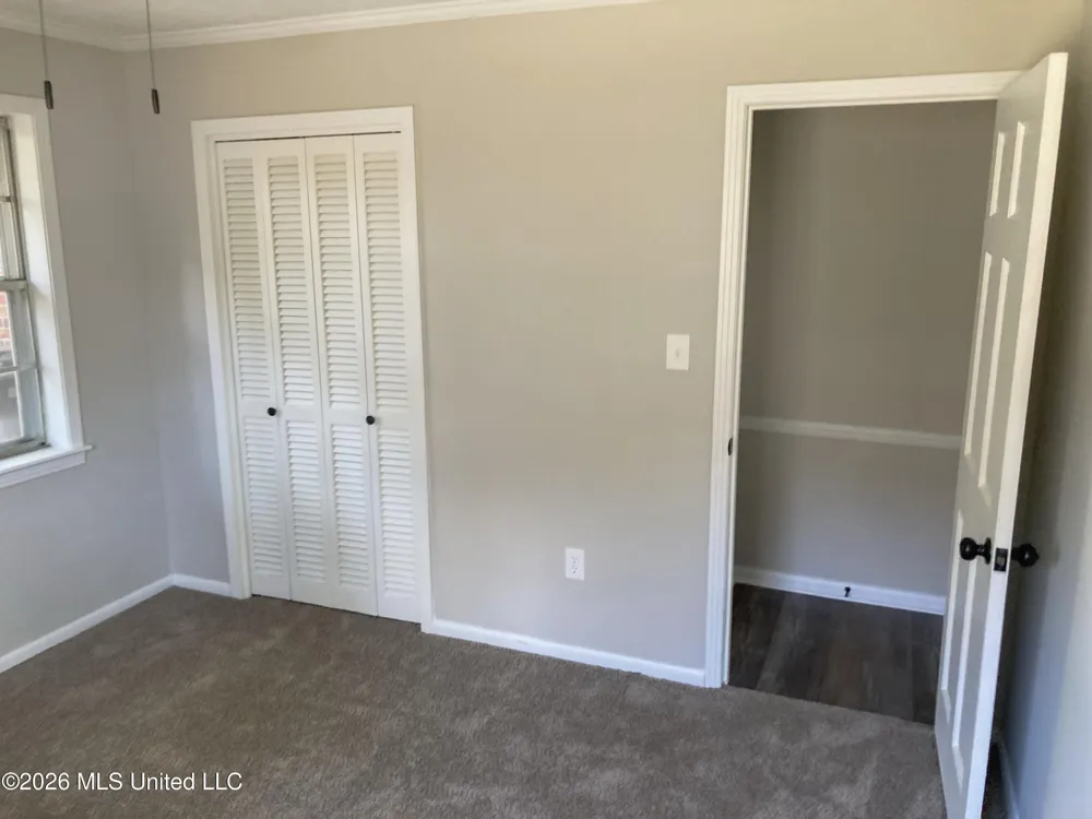 5008 Sunnyvale Drive Jackson, MS 39211