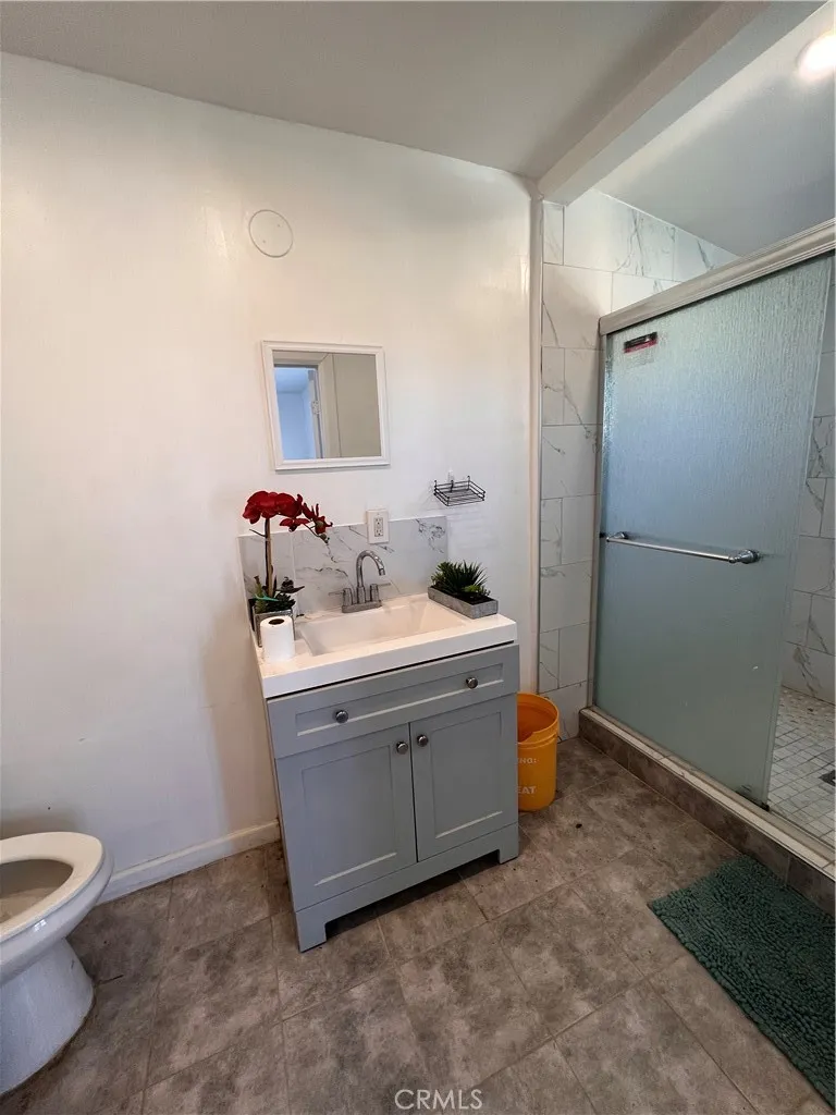 15220 Wolf Haven Lucerne Valley, CA 92356