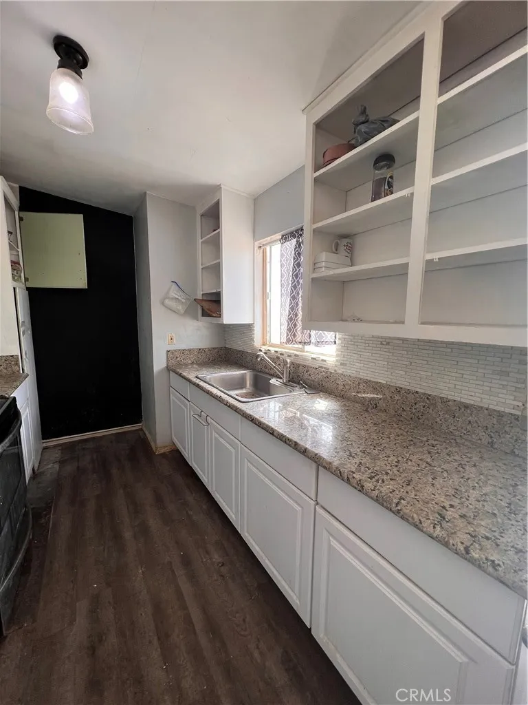 15220 Wolf Haven Lucerne Valley, CA 92356