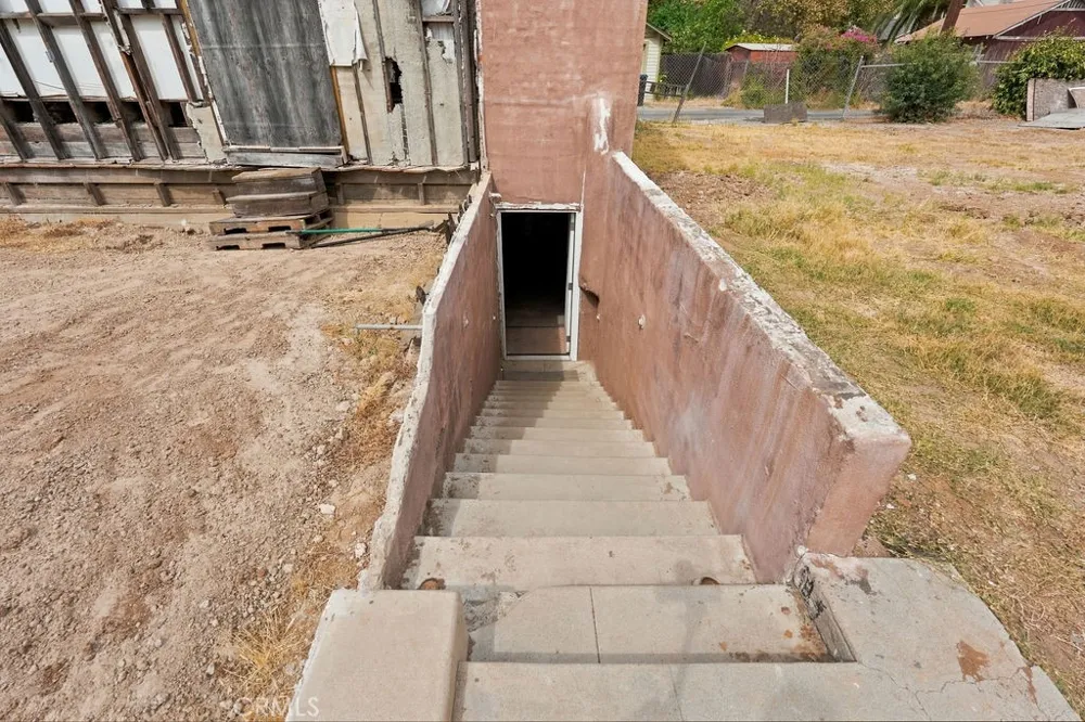 4291 11th Riverside, CA 92501