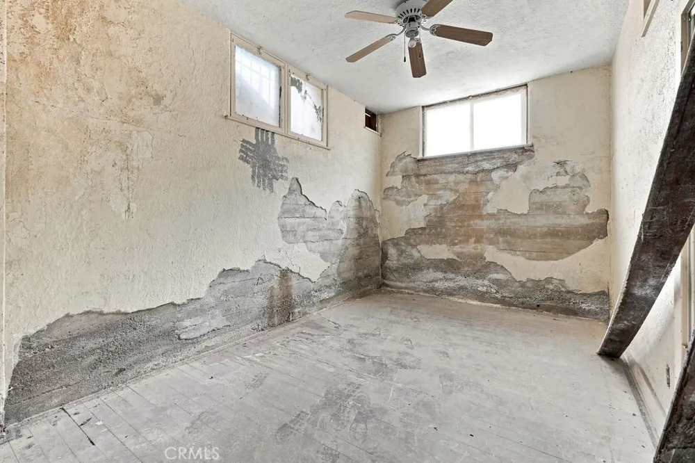 4291 11th Riverside, CA 92501