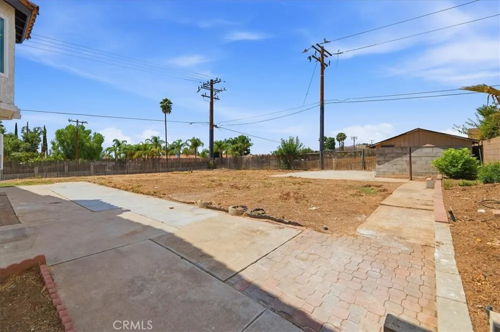11247 Bonnie View Moreno Valley, CA 92555