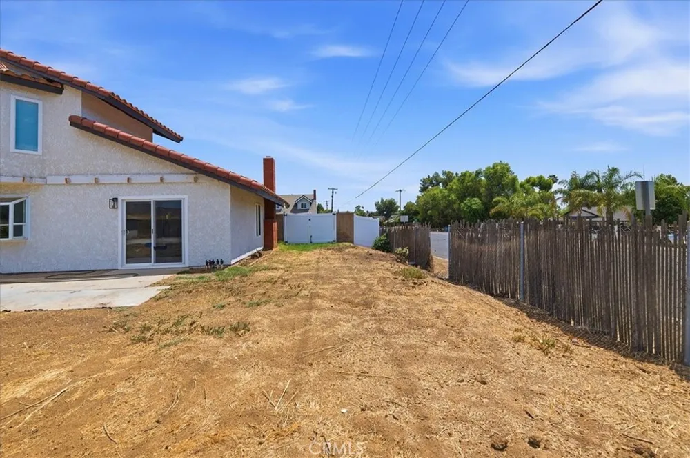 11247 Bonnie View Moreno Valley, CA 92555