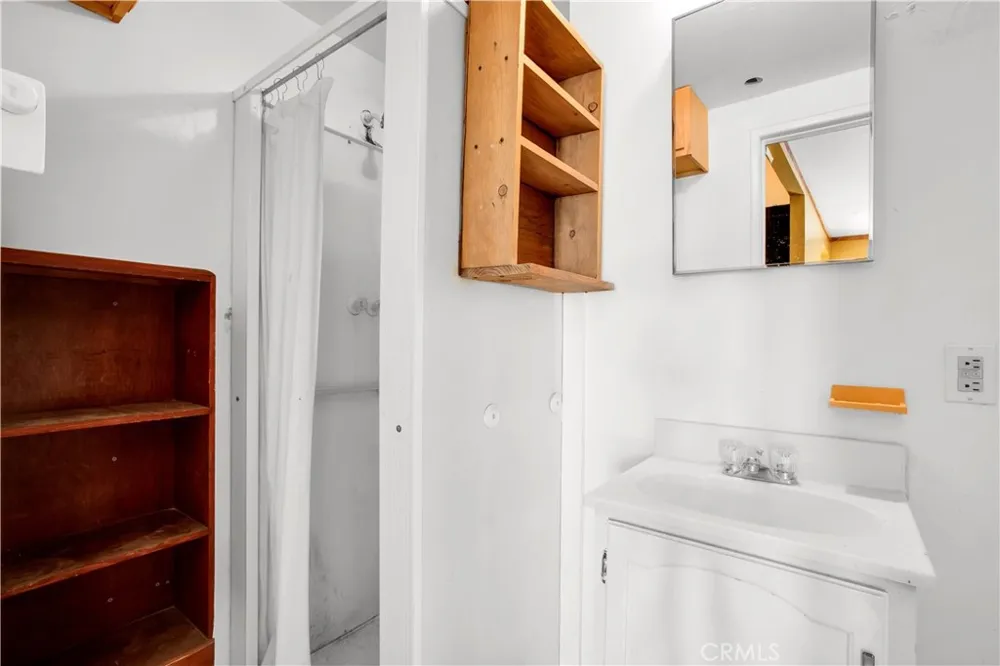 1010 Wamego Yucca Valley, CA 92284