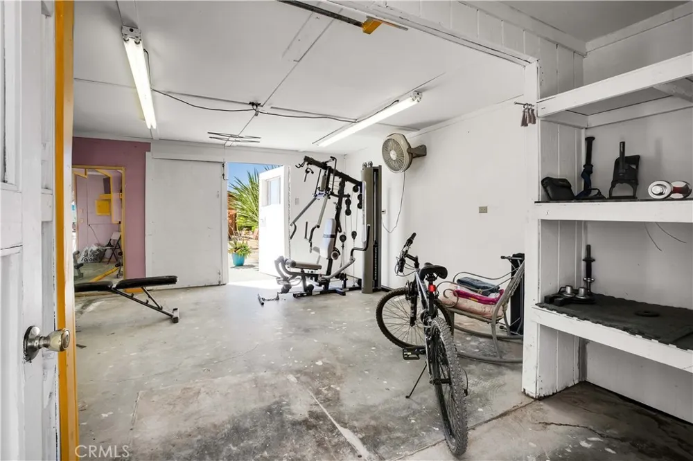1010 Wamego Yucca Valley, CA 92284