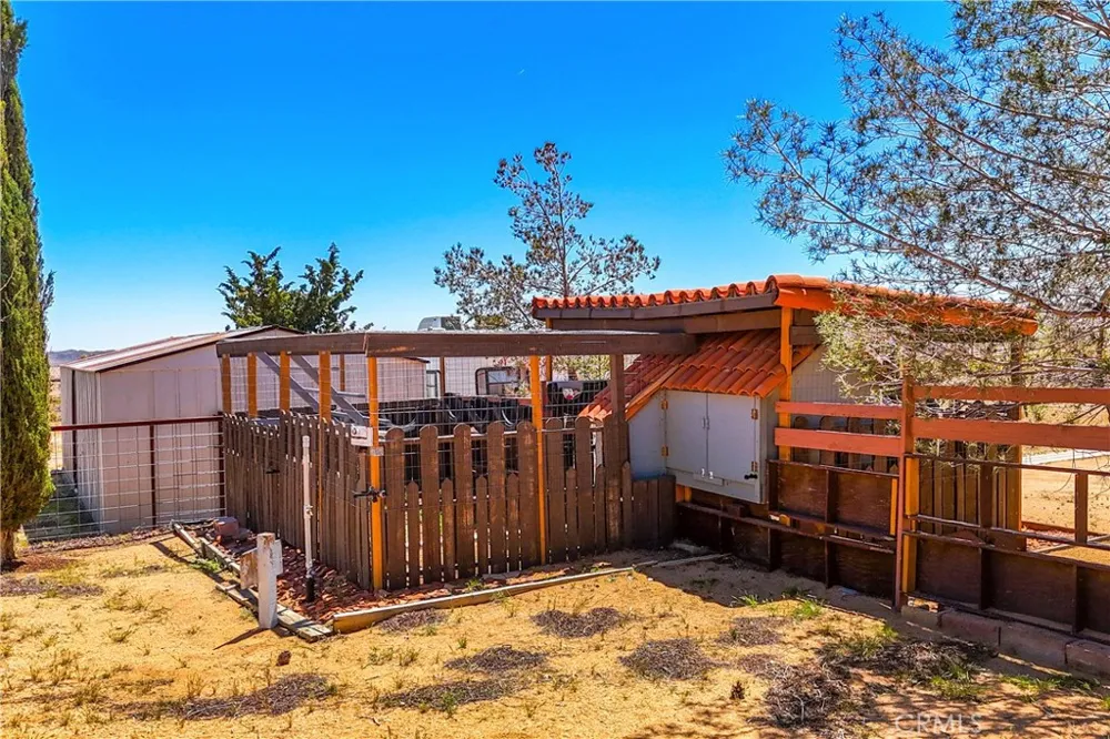 1010 Wamego Yucca Valley, CA 92284