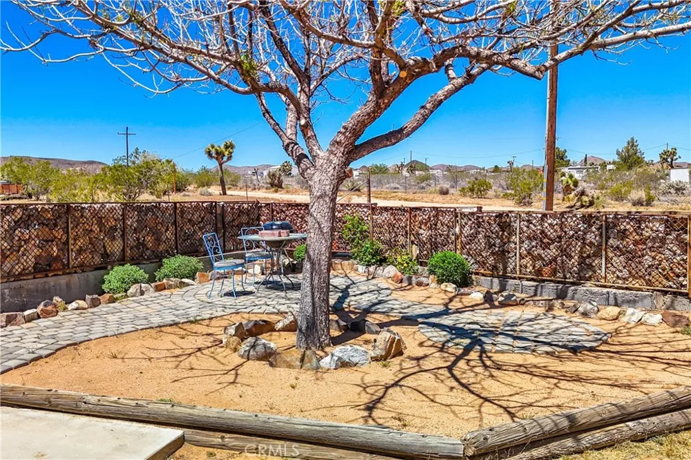 1010 Wamego Yucca Valley, CA 92284