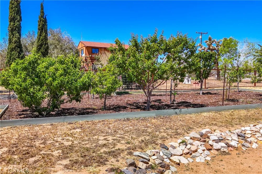 1010 Wamego Yucca Valley, CA 92284