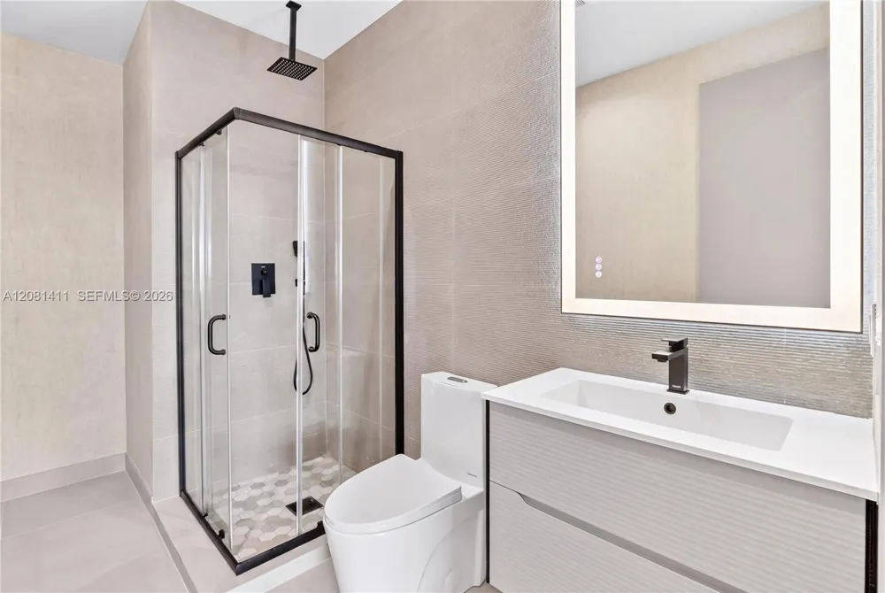 6853 S Waterway Dr Miami, FL 33155