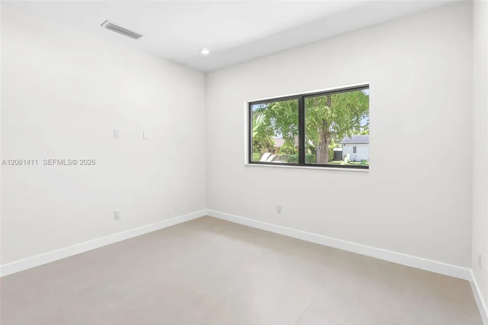 6853 S Waterway Dr Miami, FL 33155