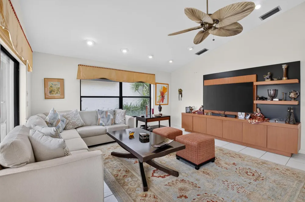 19380 Cedar Glen Drive Boca Raton, FL 33434