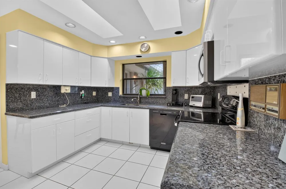 19380 Cedar Glen Drive Boca Raton, FL 33434