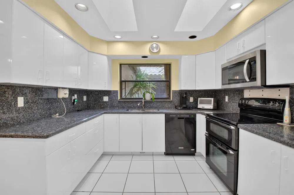 19380 Cedar Glen Drive Boca Raton, FL 33434