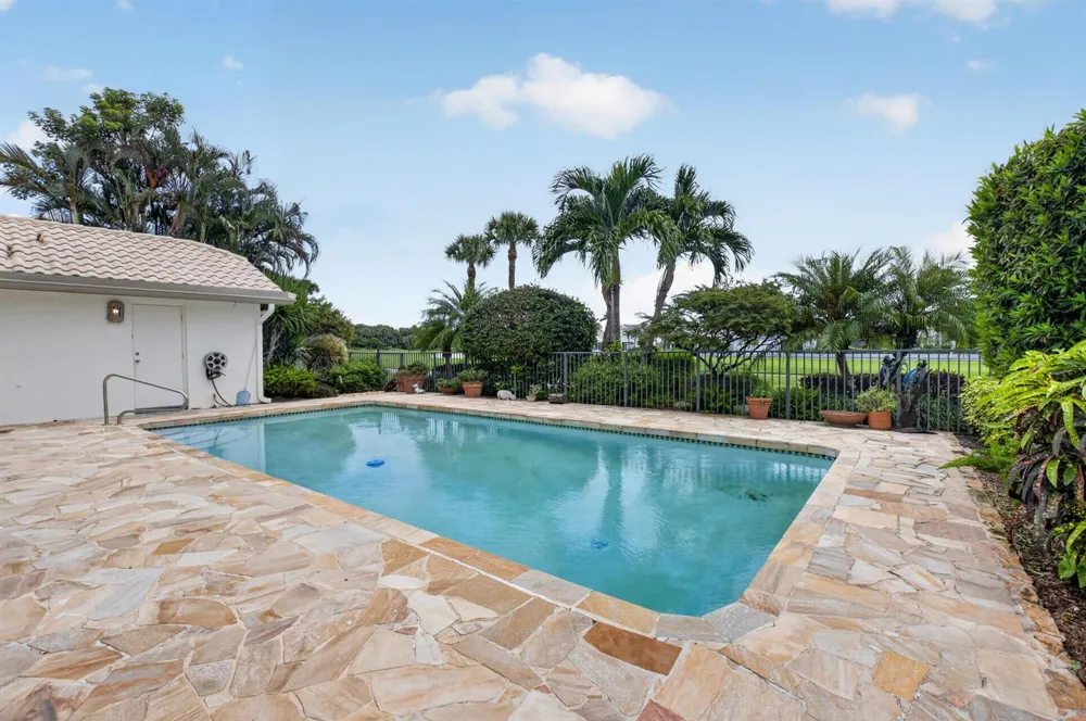 19380 Cedar Glen Drive Boca Raton, FL 33434