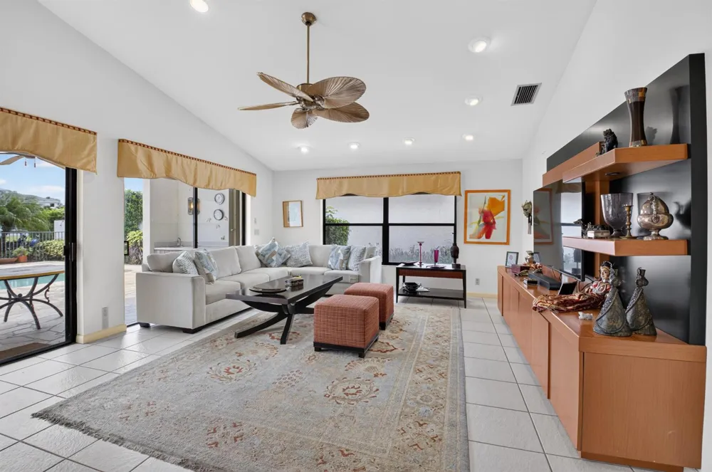 19380 Cedar Glen Drive Boca Raton, FL 33434