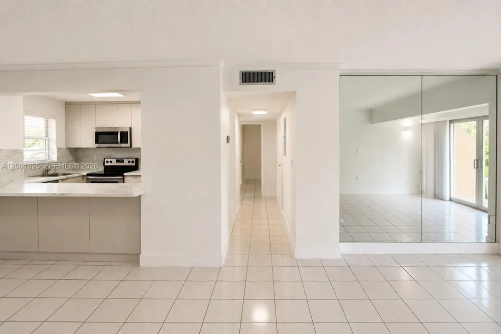 8895 Fontainebleau Blvd #103 Miami, FL 33172