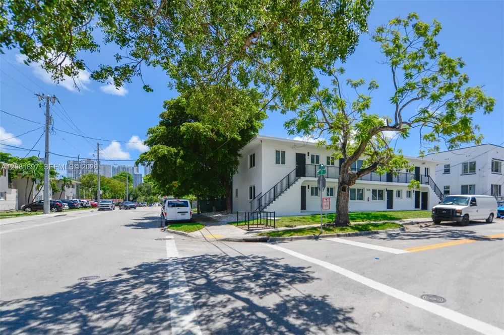 505 SW 7th Ct #6 Miami, FL 33130