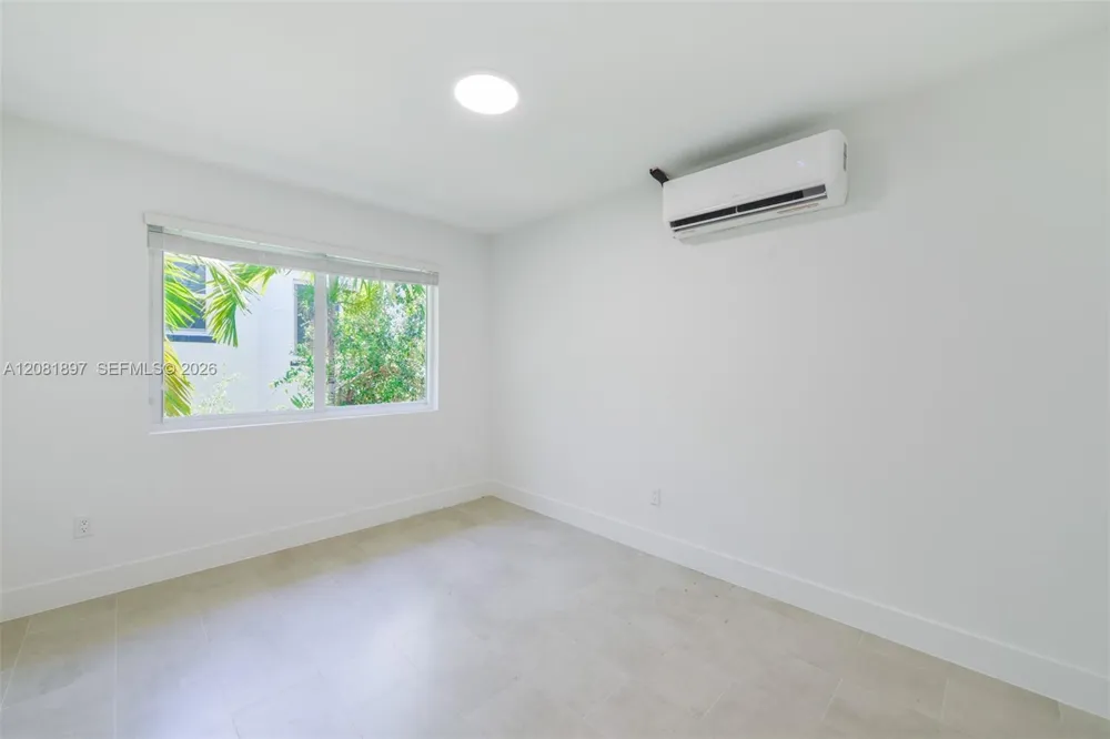 505 SW 7th Ct #6 Miami, FL 33130
