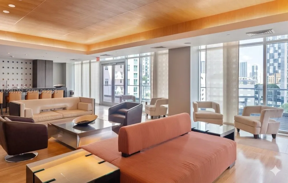 500 Brickell Ave #1806 Miami, FL 33131