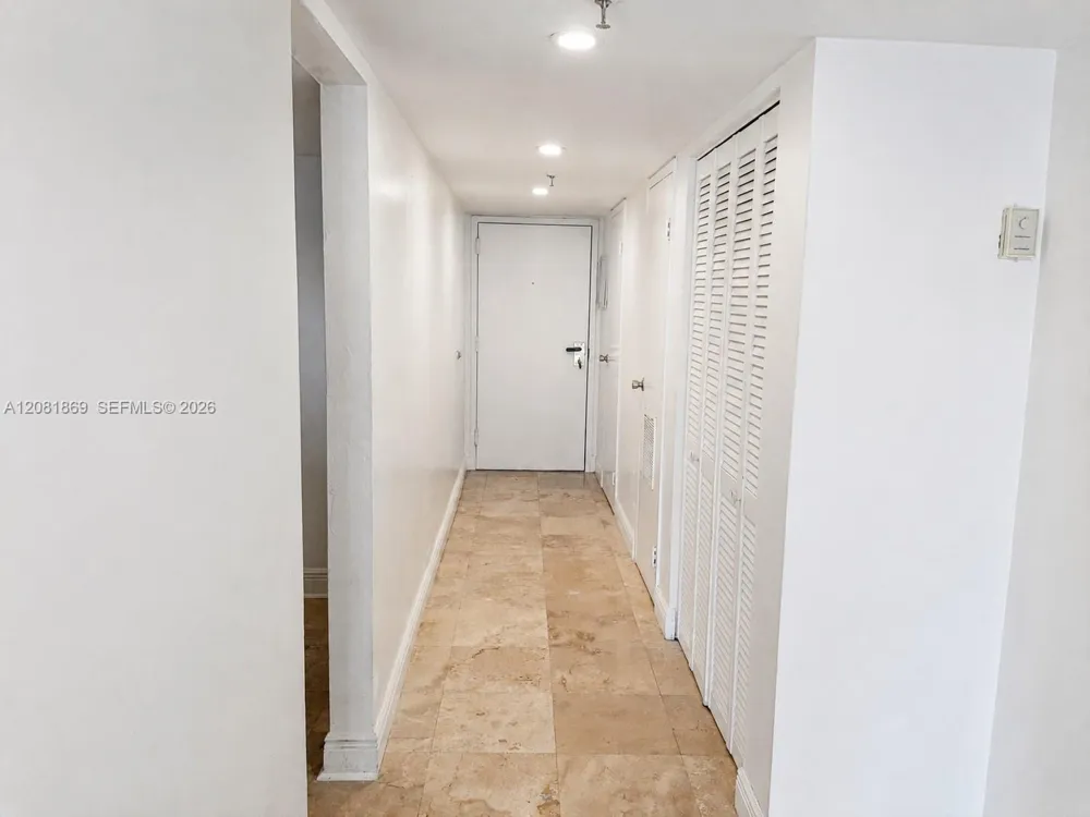 555 NE 15th St #28D Miami, FL 33132