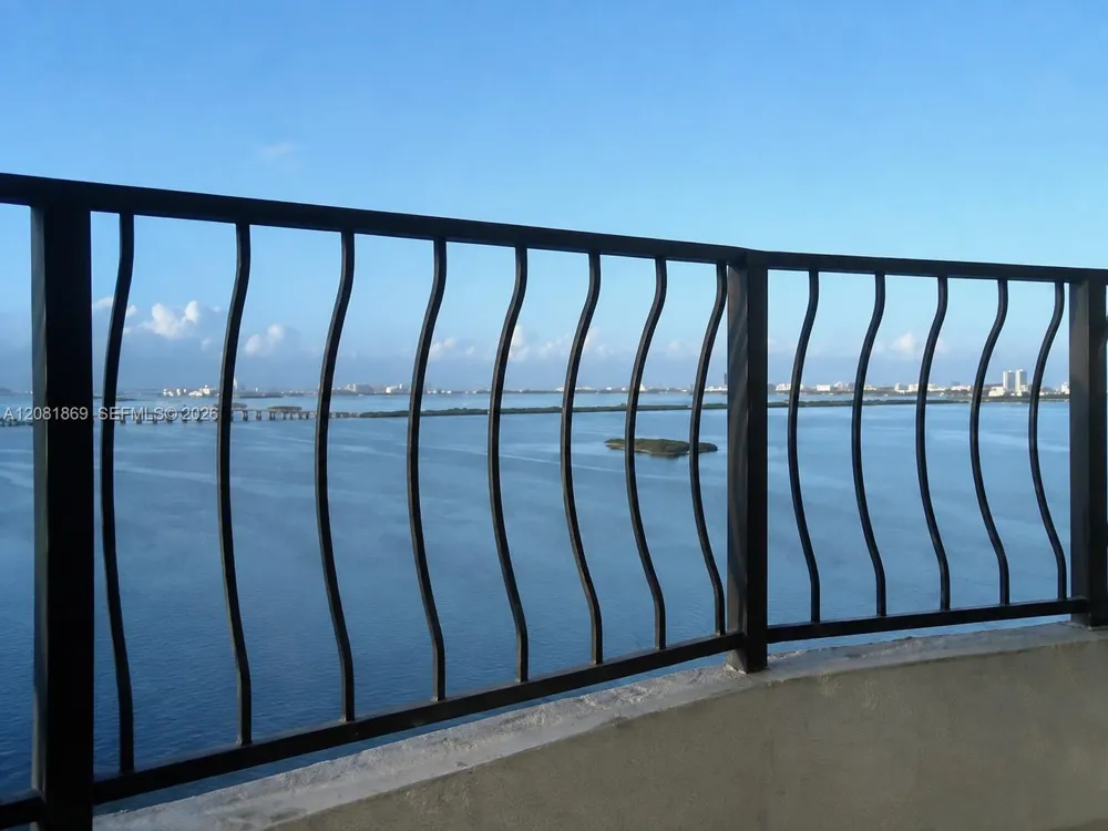 555 NE 15th St #28D Miami, FL 33132